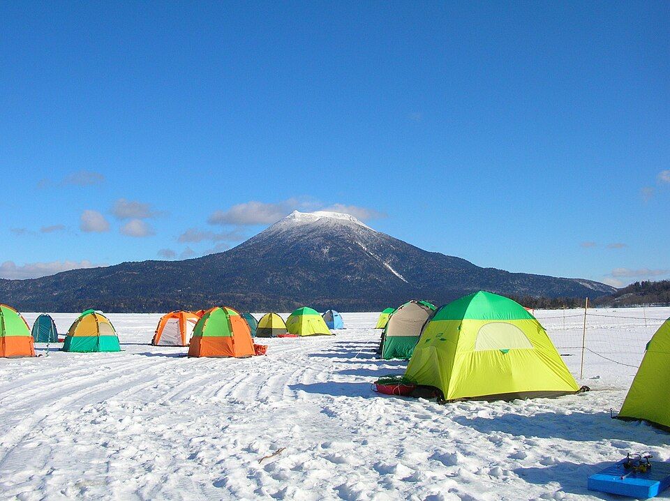 wakasagi ice fishing at Akan Lake